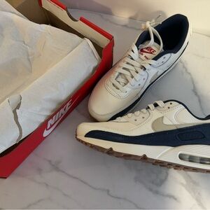 Nike Air Max 90 PRM Box in White and Blue
